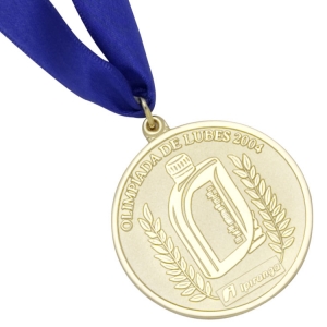 Medalha estampada polida